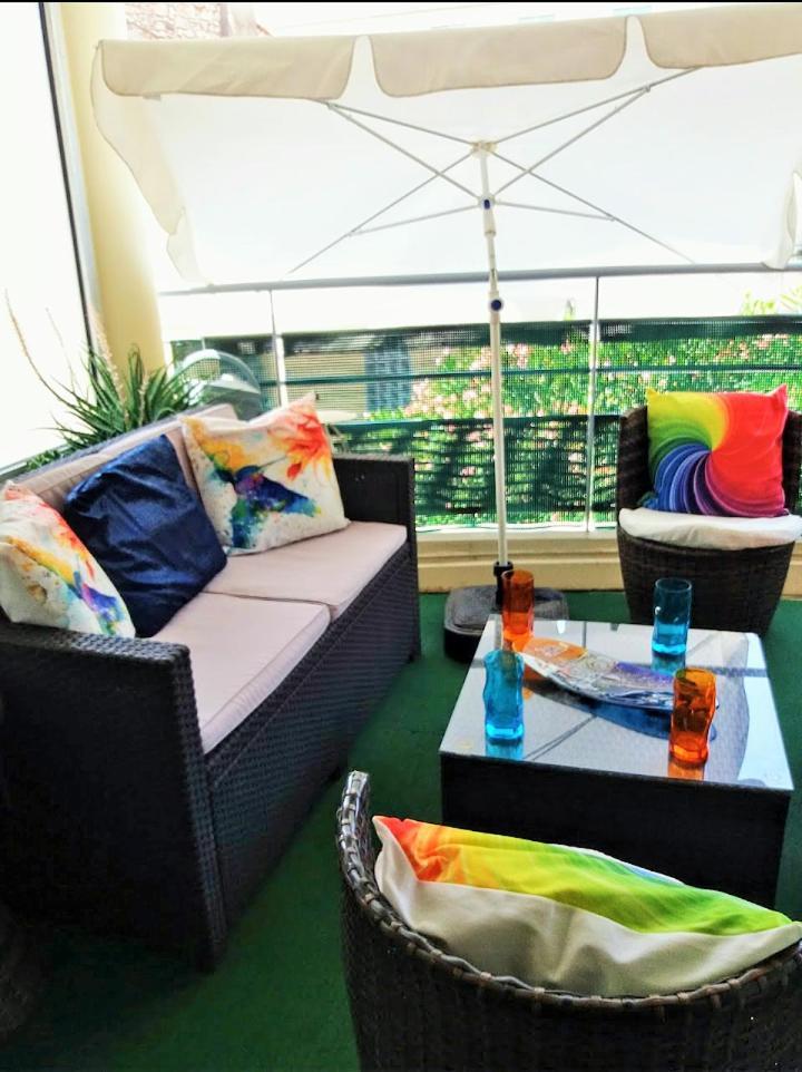 Lovely Apartments With Terrace Cannes Room photo